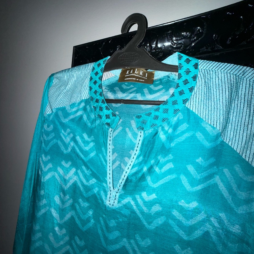 Turquoise Patterned Tunic Dress - Picture 4 of 7